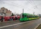    142 Mikołajów zawiozło tramwajem prezenty dla dzieci ze Szpitala im. S. Żeromskiego